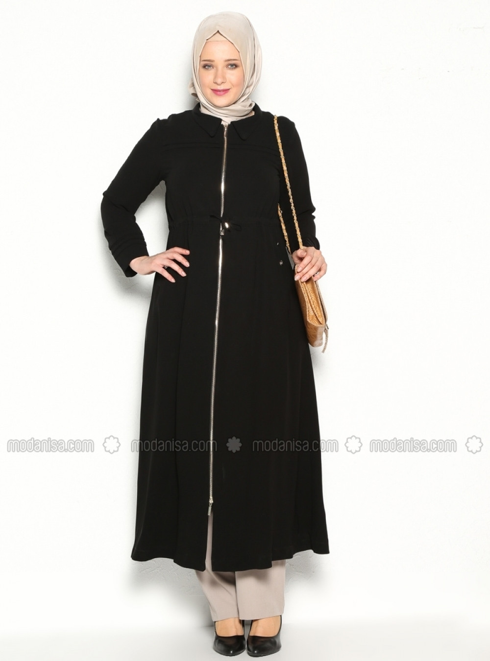 Abacı Giyim Sivri Yaka Siyah Fermuarlı Ferace