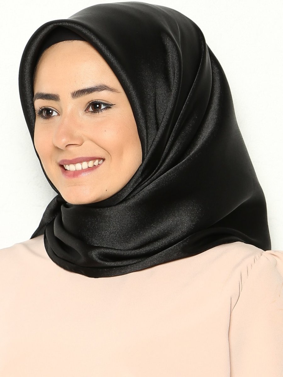 Miray Siyah Düz Kristal Eşarp