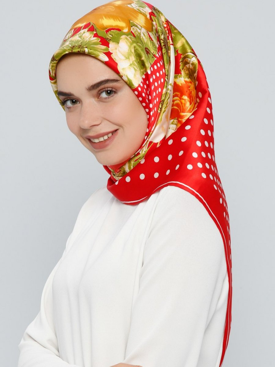 Tekbir Eşarp Kırmızı İpek Eşarp