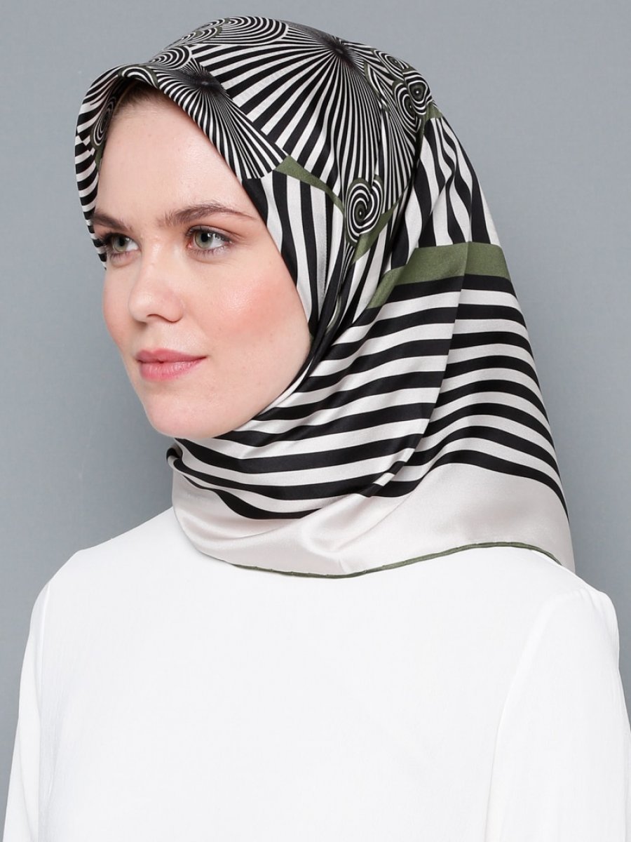 Armine Eşarp Siyah Beyaz Saf İpek Eşarp
