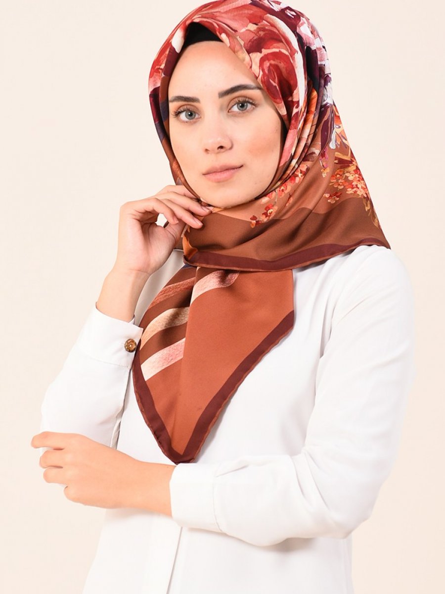 Sentetik Twill Ipek Esarp Cok Renkli