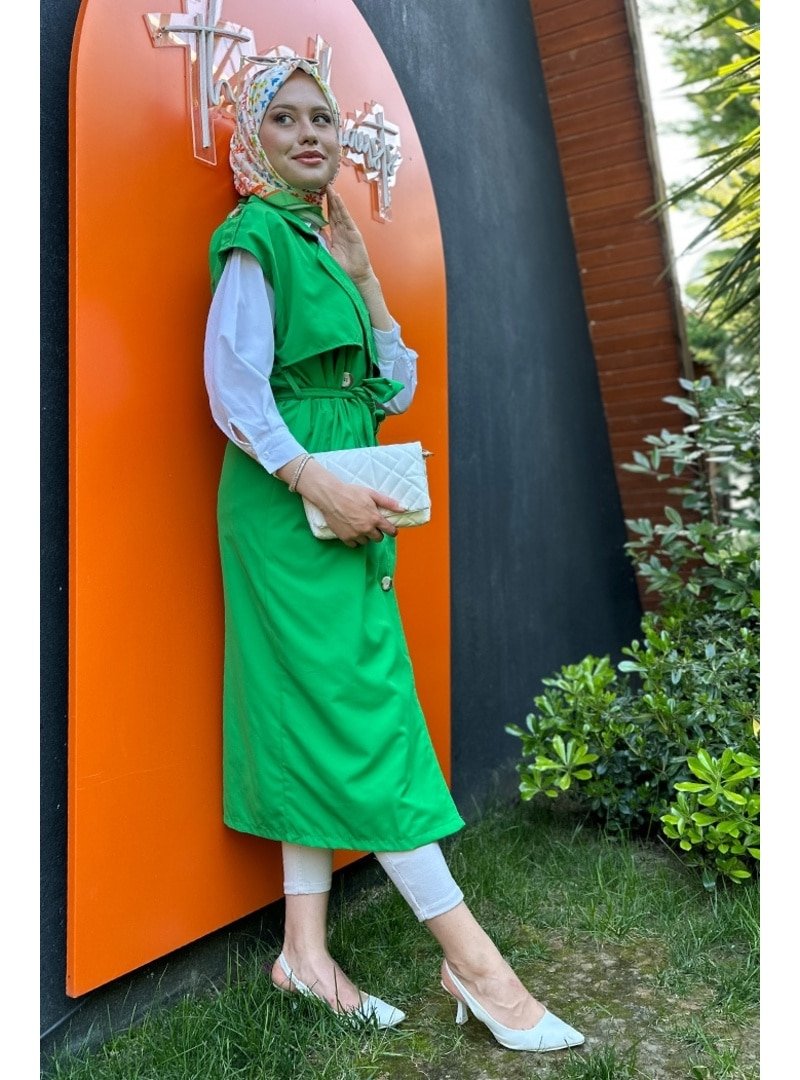 Bestenur Kolsuz Oversize Kuşaklı Yeşil Trençkot