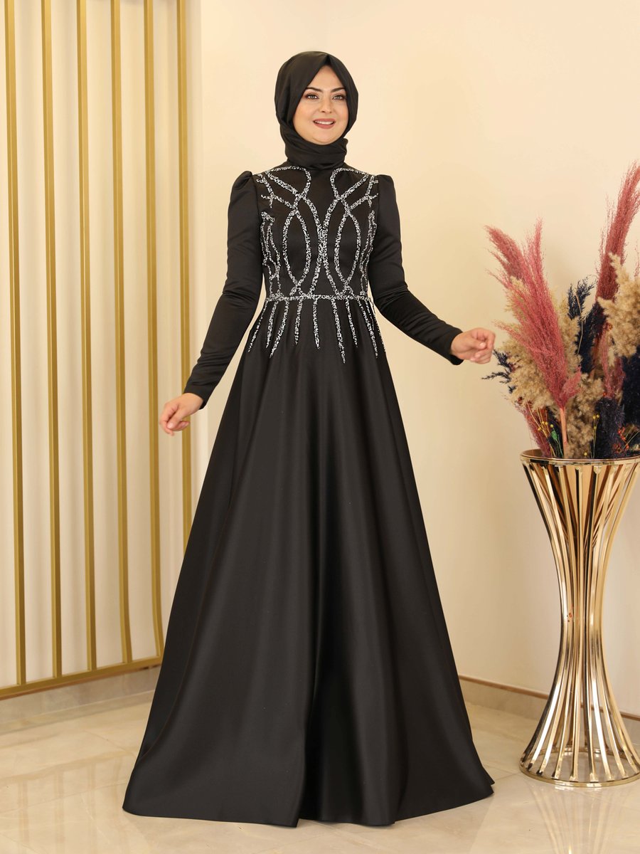 Fashion Showcase Design Zen Saten Siyah Abiye Elbise