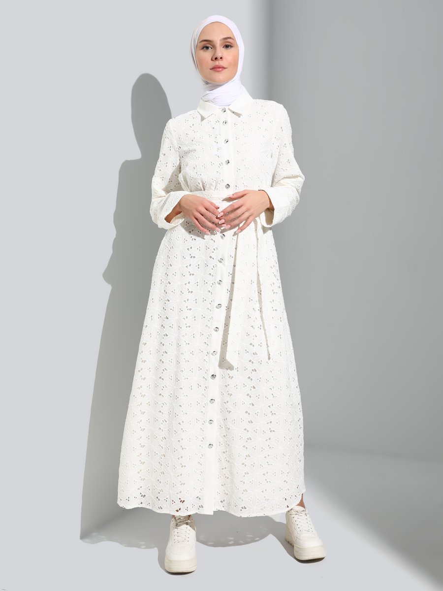 Refka Fisto Kumaşlı Boydan Düğmeli Off White Elbise