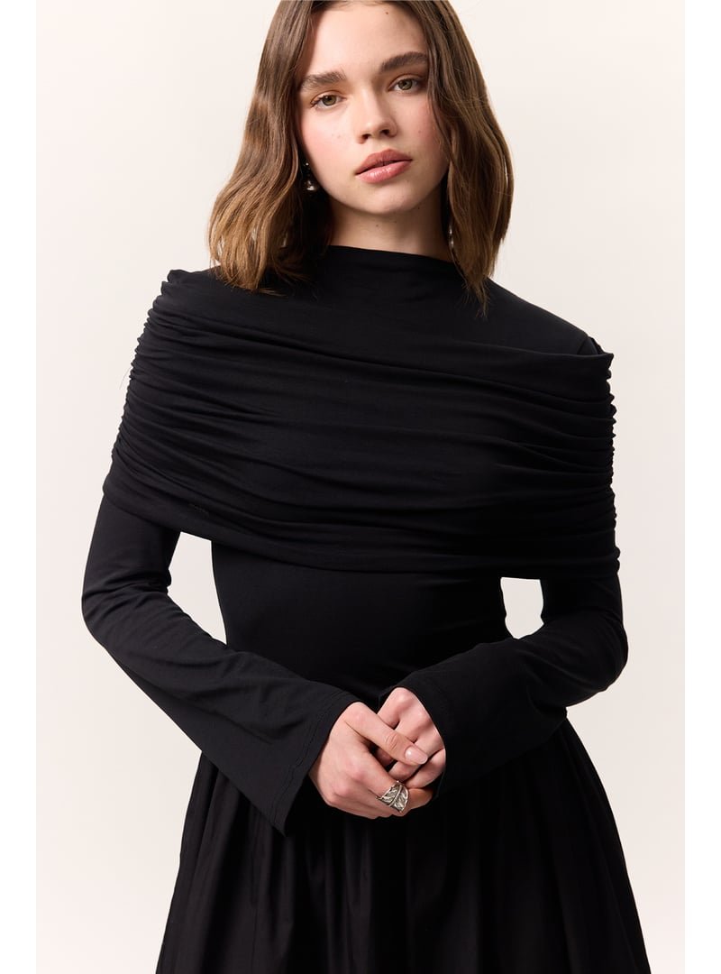 MANUKA Geniş Etekli Uzun Siyah Elbise