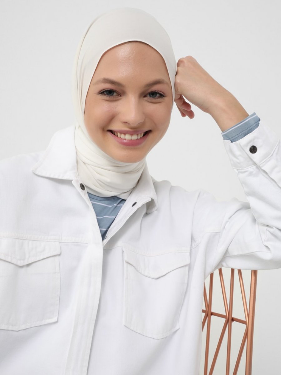 Benin Doğal Kumaşlı Cep Detaylı Kot Süt Beyazı Ceket